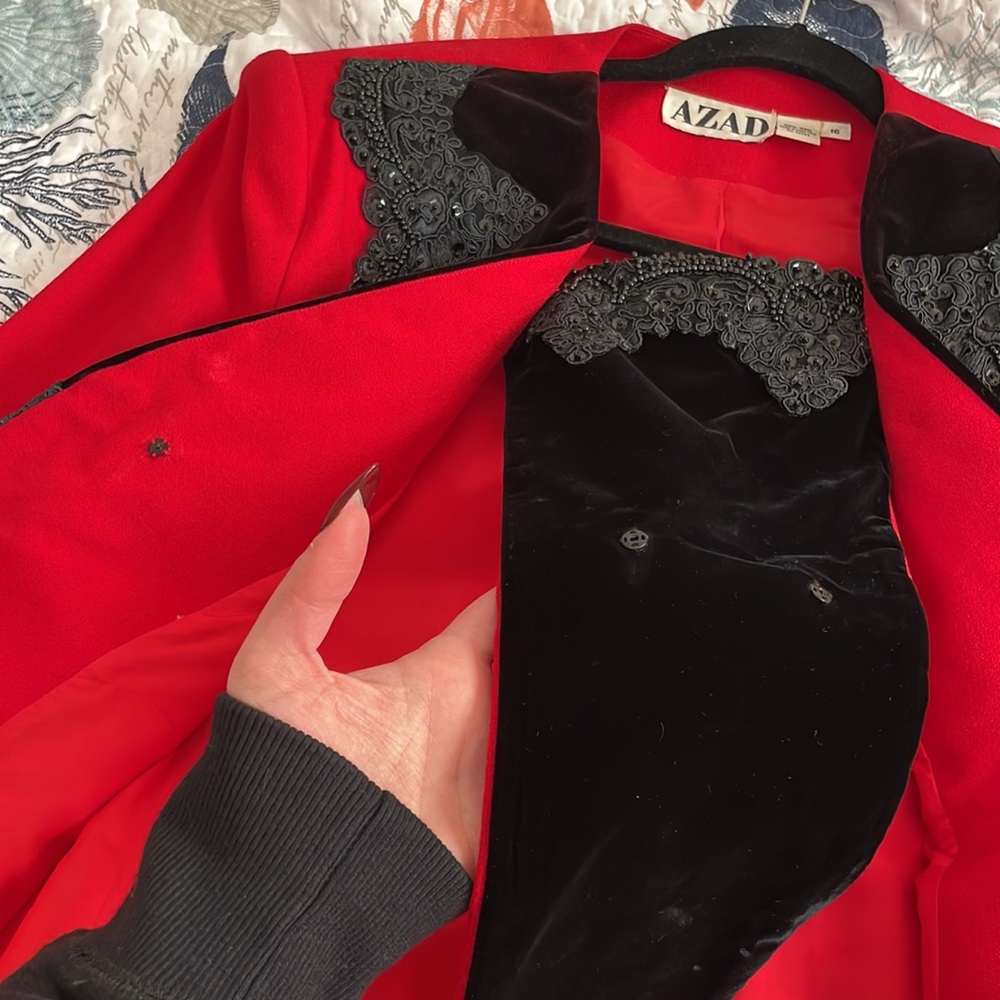 Red blazer set - Picture 6 of 7